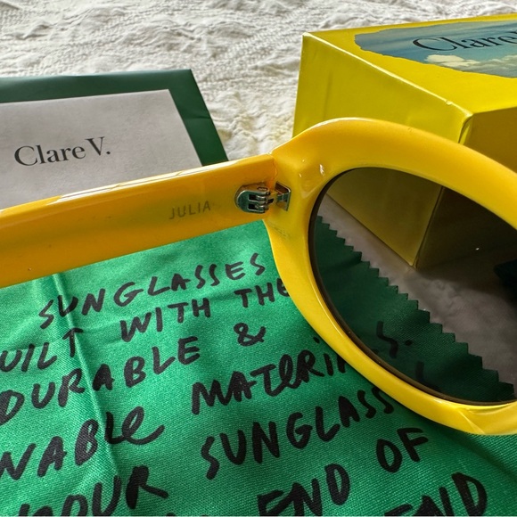 Clare V Julia Yellow Sunglasses - Picture 9 of 9